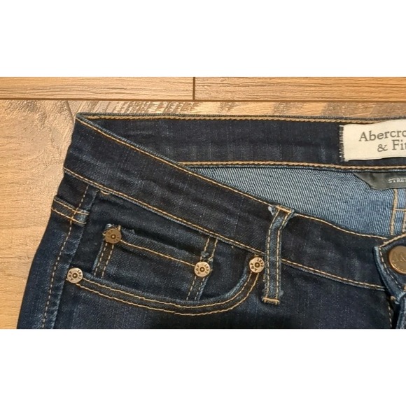 Abercrombie & Fitch Women's Blue Erin Dark Wash Stretch Skinny Jeans Size 28x28 - Picture 5 of 10